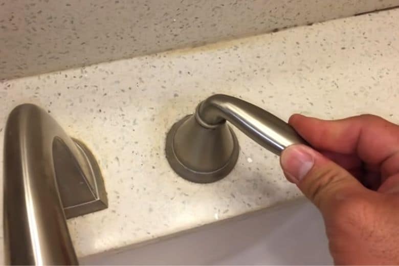 bathroom faucet handle hard to turn